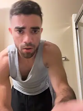 kelvin971011 online show from October 11, 7:40 pm