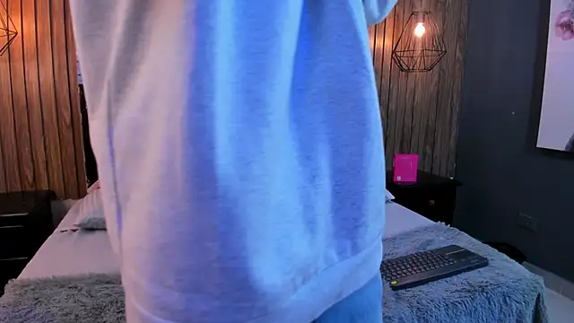 owen  johnson online show from November 5, 12:40 pm