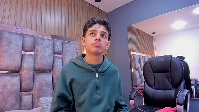 owen  johnson online show from March 12, 12:02 pm