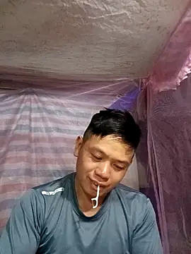 DungLuongg online show from April 9, 2:01 pm