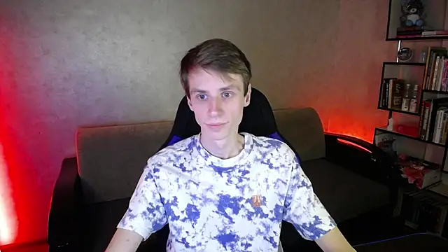 Snapshot of yes_cute_boy_ chatting on October 1, 6:12 pm yes cute boy  online show from October 1, 6:12 pm