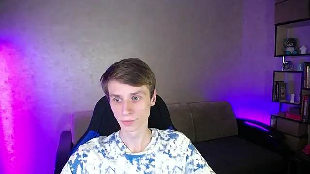 Snapshot of yes_cute_boy_ chatting on October 16, 8:50 pm yes cute boy  online show from October 16, 8:50 pm