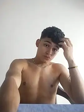 ZackJ7 online show from February 7, 3:51 pm