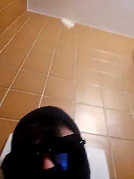 ValentRedfish online show from February 28, 2:38 pm