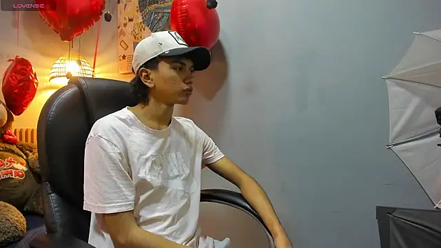 markbowie online show from February 20, 1:02 pm