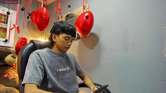 markbowie online show from February 21, 1:56 pm