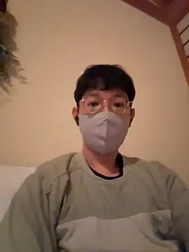 tom19899q online show from November 12, 1:50 pm