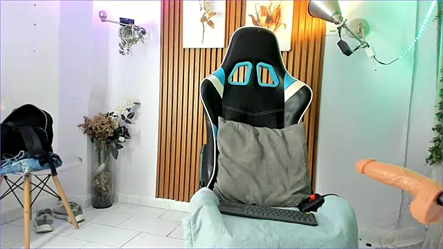 David niet online show from September 11, 6:29 pm