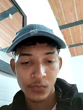 hotrabbit120105 online show from December 17, 3:30 pm