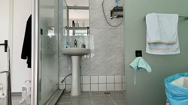 cily online show from January 9, 5:56 am