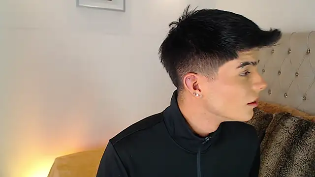 Dulcey  online show from October 4, 4:28 am