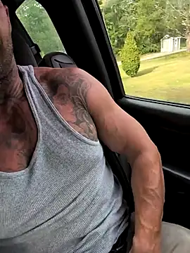 Snapshot of joeyoneill chatting on September 10, 8:40 pm joeyoneill online show from September 10, 8:40 pm