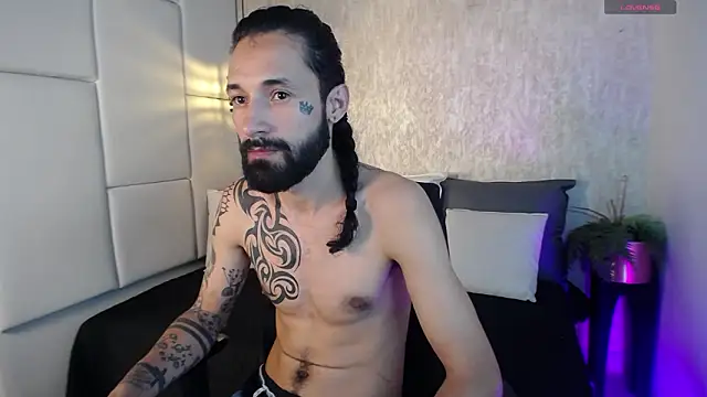 Hisoka 011 online show from February 28, 2:10 am