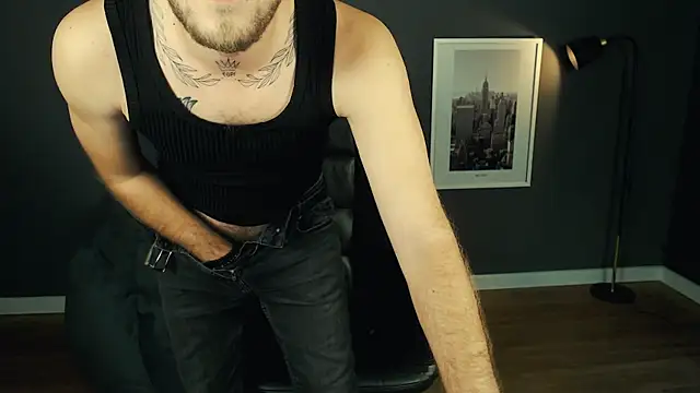 Snapshot of Mr_At_ chatting on September 10, 7:18 am Mr At  online show from September 10, 7:18 am
