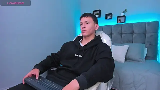 Thomas moon online show from February 4, 12:22 pm