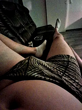 fuuck3dAss online show from October 24, 8:54 pm