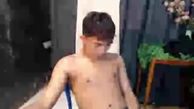 mostwantedtwink online show from April 10, 1:51 pm