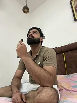 hottestboy03 online show from December 20, 7:04 am