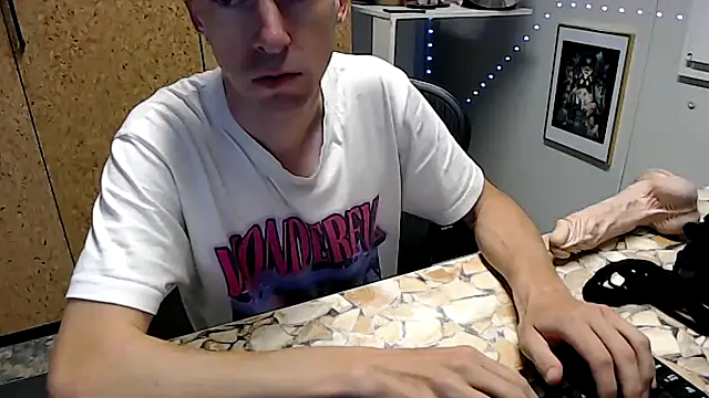 Snapshot of sakiramissy chatting on October 17, 5:44 am sakiramissy online show from October 17, 5:44 am