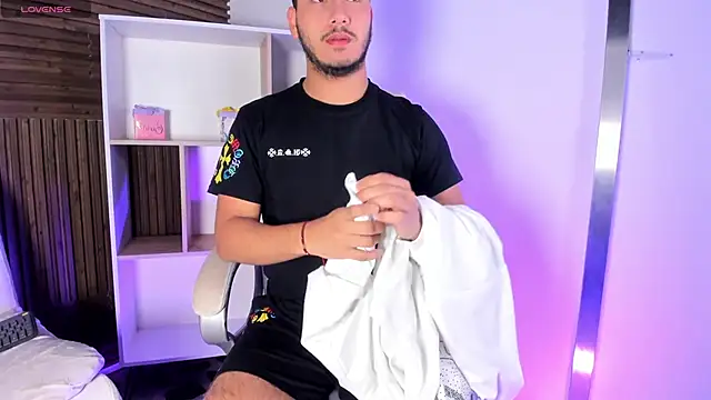 Axel grey  online show from November 9, 1:04 pm