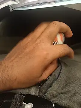 hotboy43339 online show from March 16, 9:02 am