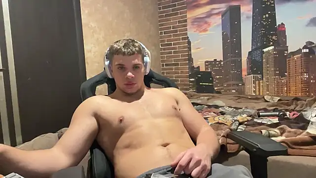 MusclePhantom online show from November 24, 10:44 pm