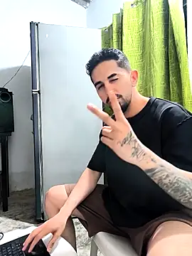 giannis090 online show from April 26, 2:31 am