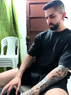 giannis090 online show from February 8, 4:40 am