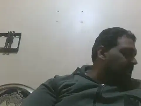 elpoop7305 online show from April 18, 9:15 pm