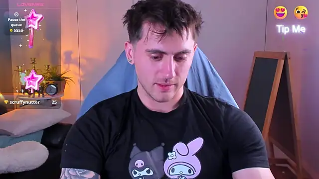 Oscar Miller  online show from November 14, 9:49 pm