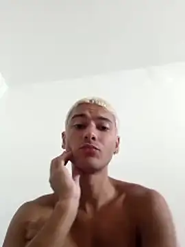 zyonboy1 online show from January 6, 2:32 pm