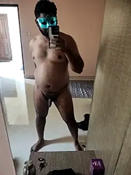 Snapshot of Mr_Batting_Man chatting on October 31, 4:14 am Mr Batting Man online show from October 31, 4:14 am