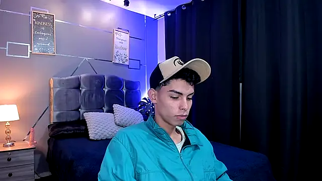 Room 69x online show from September 11, 2:16 pm