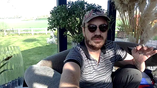 3615-ULLA online show from March 20, 9:02 am