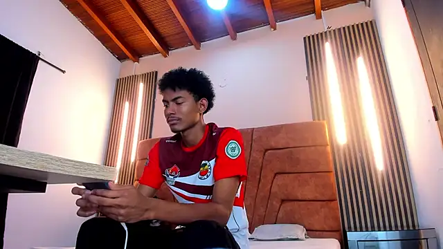 FYKMOR 1 online show from October 27, 4:26 am