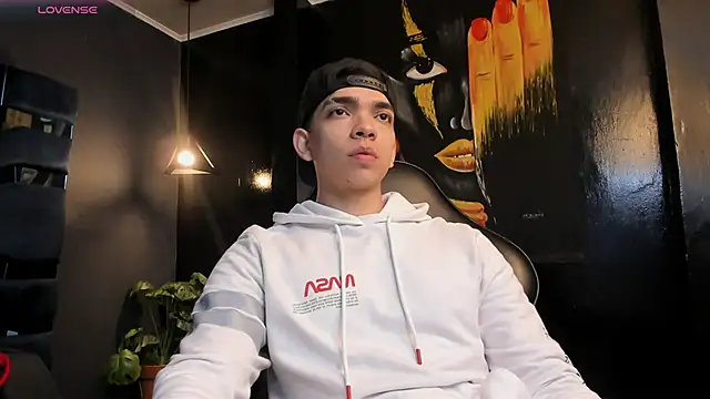 Eryonbradley online show from November 10, 11:26 am