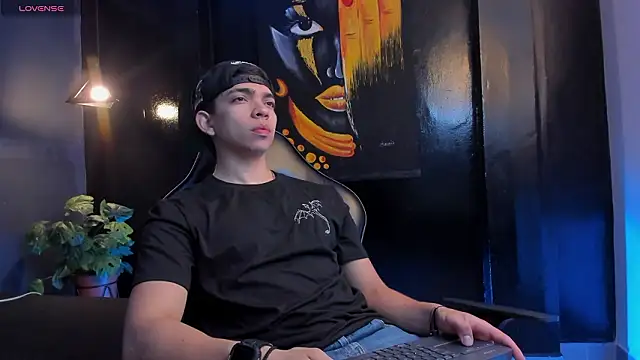 Eryonbradley online show from February 4, 11:27 am