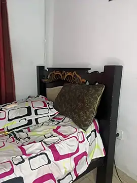 RickyEbony online show from February 4, 6:25 pm