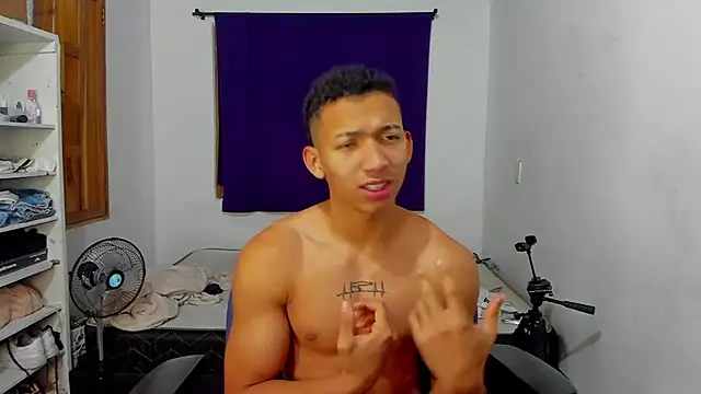 JuanchiT66 online show from October 19, 7:39 pm