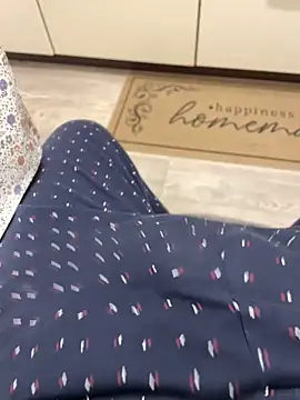 imooLoov online show from November 26, 8:01 pm