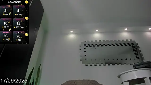 Snapshot of Luck_Andrew chatting on September 17, 4:57 am Luck Andrew online show from September 17, 4:57 am
