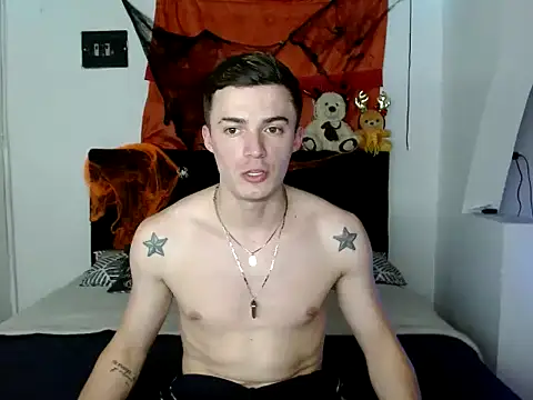 Snapshot of Ken_bigcock77 chatting on November 1, 11:31 pm Ken bigcock77 online show from November 1, 11:31 pm