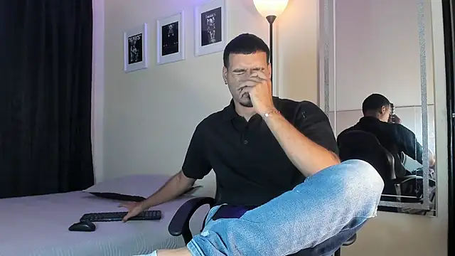 TeamPorn 19 online show from January 7, 12:15 am