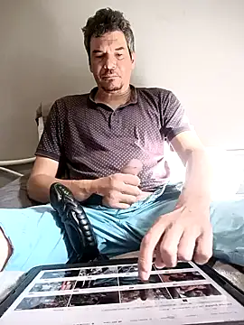 twitshe online show from January 18, 9:11 am