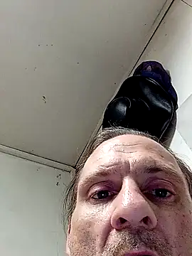 Southerngent1979 online show from February 23, 8:54 pm