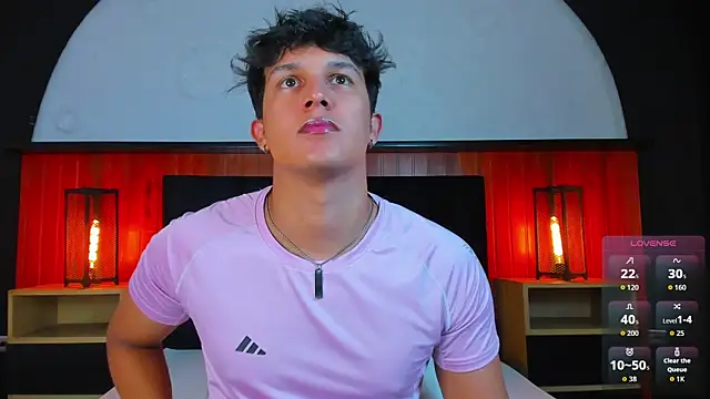 Leo Savage  online show from May 22, 4:17 am