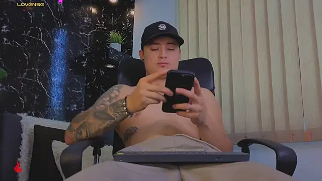 Alexander ferre online show from January 16, 1:47 pm