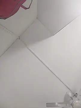 COme8989 online show from December 2, 7:00 am