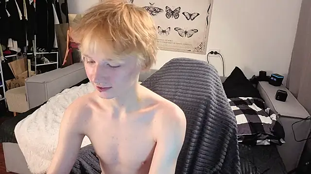 Your avatar online show from November 6, 7:06 pm