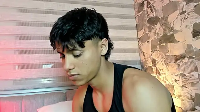 ZYZZ1312 online show from February 26, 5:20 am